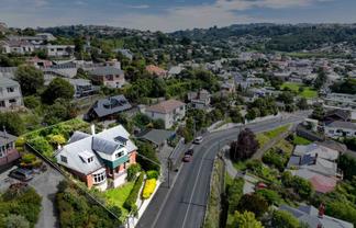 50 Easther Crescent, KEW