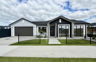 389 Te Taruna Drive, Milldale