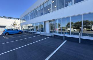 Premium Petone space with huge potential