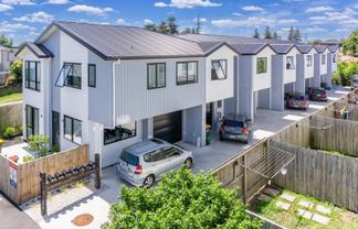2/18 May Street, Hamilton East