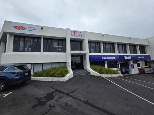 4 Western Springs Road, Morningside