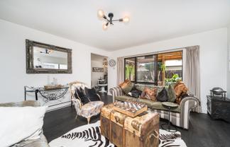 19 Dahlia Street, Palmerston North