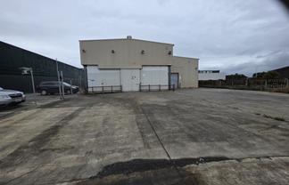 Warehouse space with generous yard area + parking