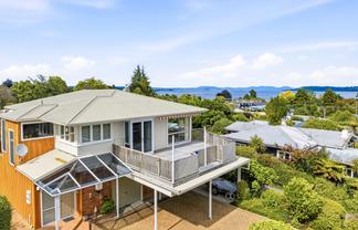 7 Henry Hill Road, Taupo