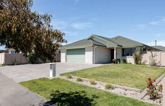 37 Brooklands Drive, Havelock North