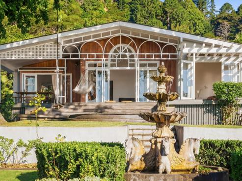270 Thames Coast Road, Thornton Bay
