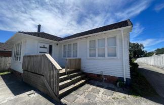 92 Portage Road, New Lynn