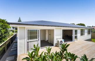 35 Dorset Street, Opunake