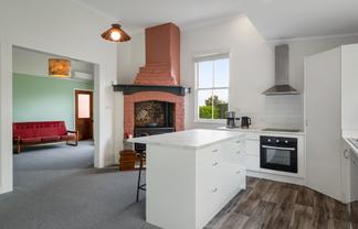 601 Sealey Street, Thames