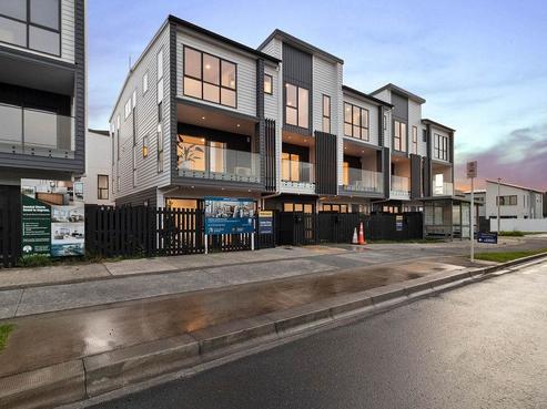7/10 Scott Road, Hobsonville