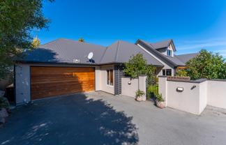 42A Kent Street, Marchwiel