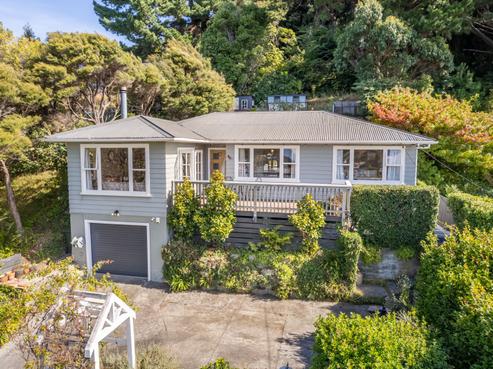 121 Wainuiomata Road, Wainuiomata