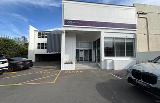  Takapuna Office with Parking