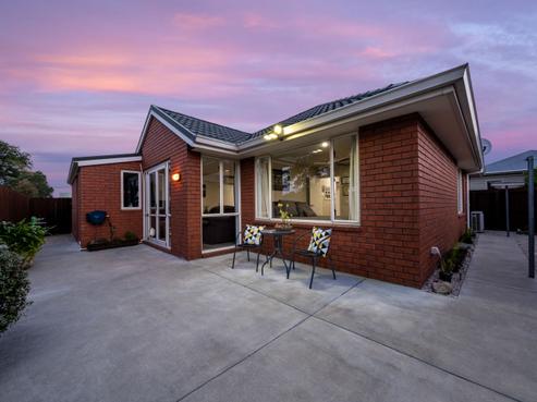 2/20 Braddon Street, Addington