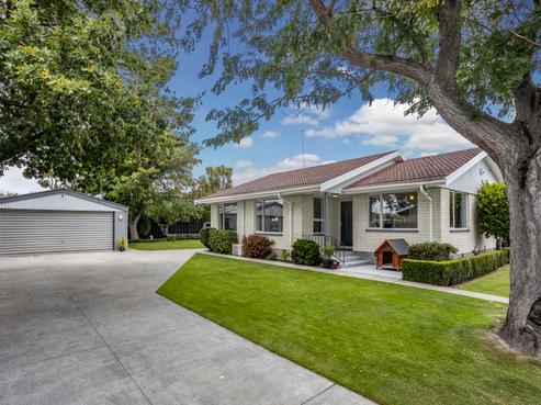 74 Sapphire Street, Casebrook