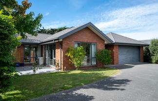 15 Allison Crescent, Kaiapoi