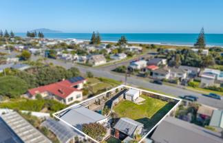 48 Moana Street, Otaki Beach
