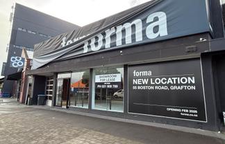 SMART SHOWROOM ON THE STRAND
