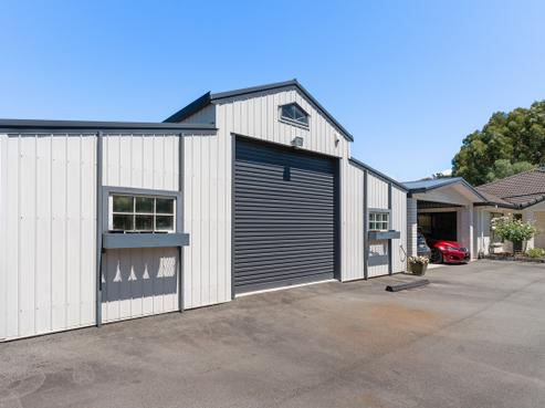 7 The Glade, Carterton