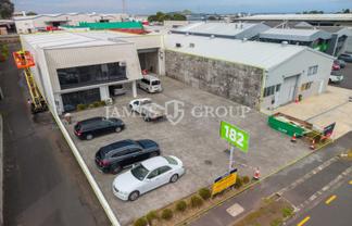 Functional 667m² Penrose | Container Capacity