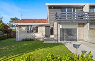 2/8 Applewood Place, Casebrook