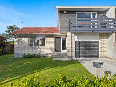 2/8 Applewood Place, Casebrook