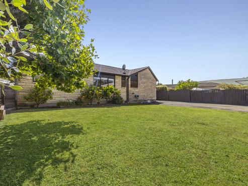12 Harcourt Place, Wakefield