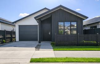 390 Te Taruna Drive, Milldale