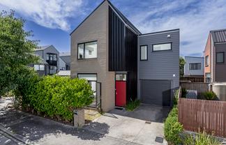 2 Rarahu Road, Hobsonville
