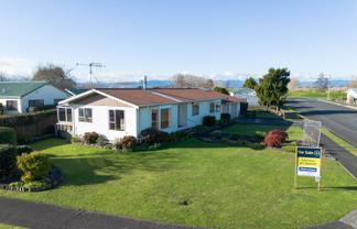 11 McClean Place, Ngatea