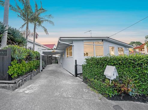 6 Myrtle Street, Morningside