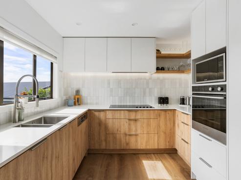 123 Park Avenue, Whangamata