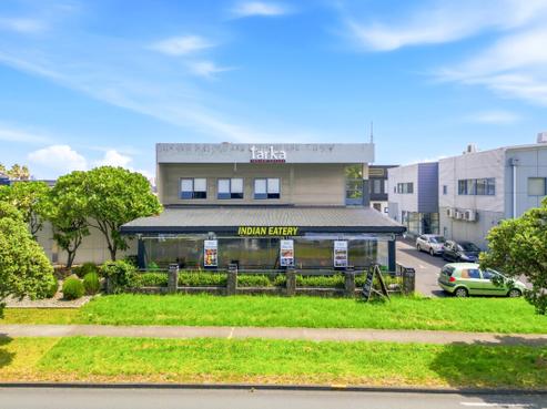 1/302 Te Irirangi Drive, Flat Bush