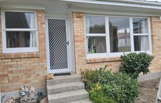 2/9 Duke Street , Three Kings