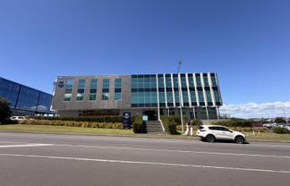 Albany Office with Motorway Access | 400 m2
