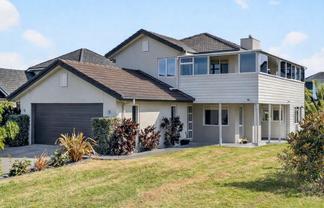 64 Toscana Drive, Karaka