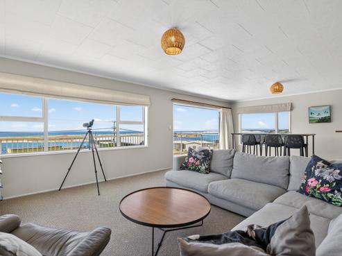 11 Wintle Street, Mangawhai Heads