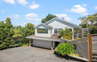 2/19 Churchill Road, Cockle Bay
