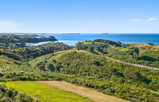 7 Tukere Lane, Waiheke Island