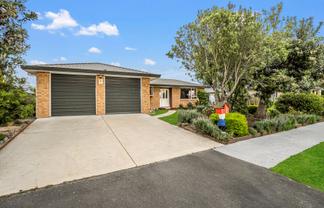 14 Clifford Place, Amberley