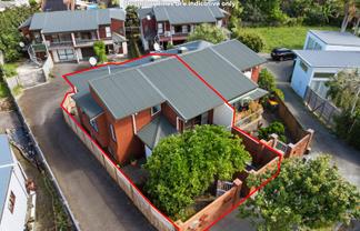 1/11 Woodhall Road, Epsom