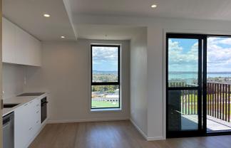 902/2B Te Ara Taurapa, Point Chevalier