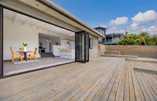 517 Whangaparoa Road, Stanmore Bay