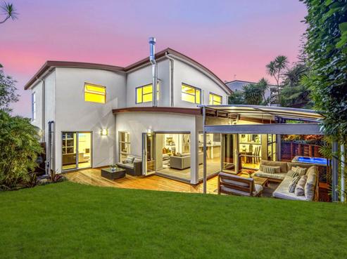 15A Korotaha Terrace, Rothesay Bay
