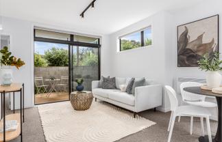 1/2 Hindmarsh Street, Johnsonville