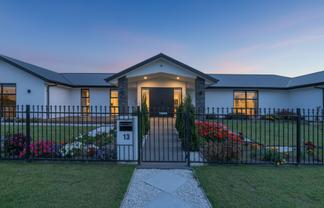 13 Rosalind Avenue, Darfield