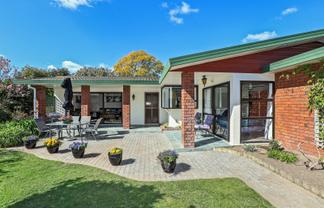 9 Matthews Place, Taradale