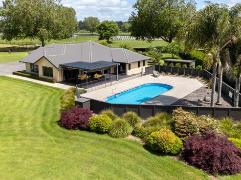 1/1080 Kaipaki Road, Cambridge