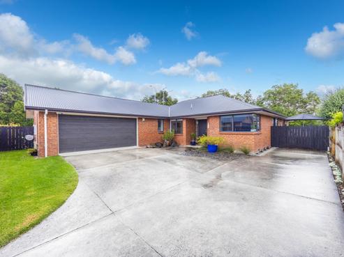 42 Nielsen Gardens, Rototuna