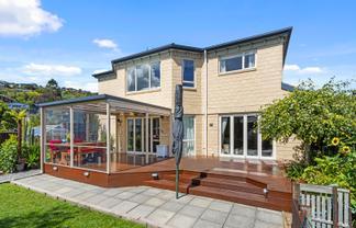 137 Centaurus Road, Saint Martins
